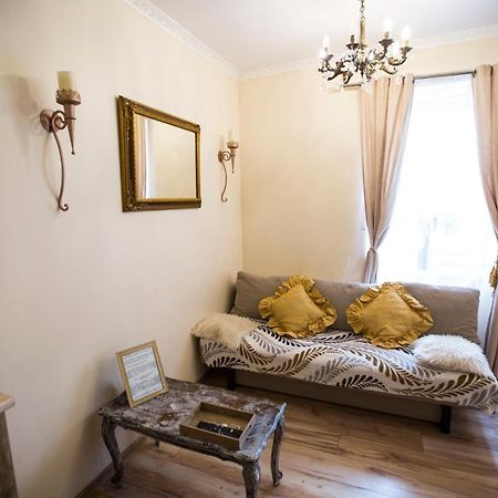 Appartement Obok Poczty Blisko Rynku à Wałbrzych Extérieur photo