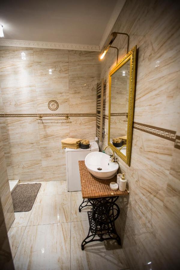 Appartement Obok Poczty Blisko Rynku à Wałbrzych Extérieur photo