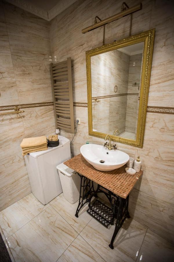 Appartement Obok Poczty Blisko Rynku à Wałbrzych Extérieur photo