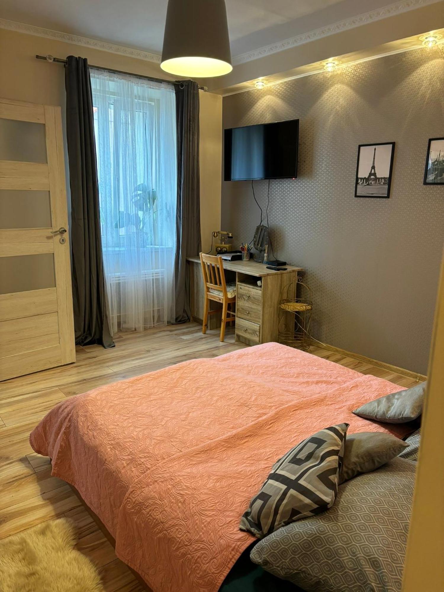 Appartement Obok Poczty Blisko Rynku à Wałbrzych Extérieur photo